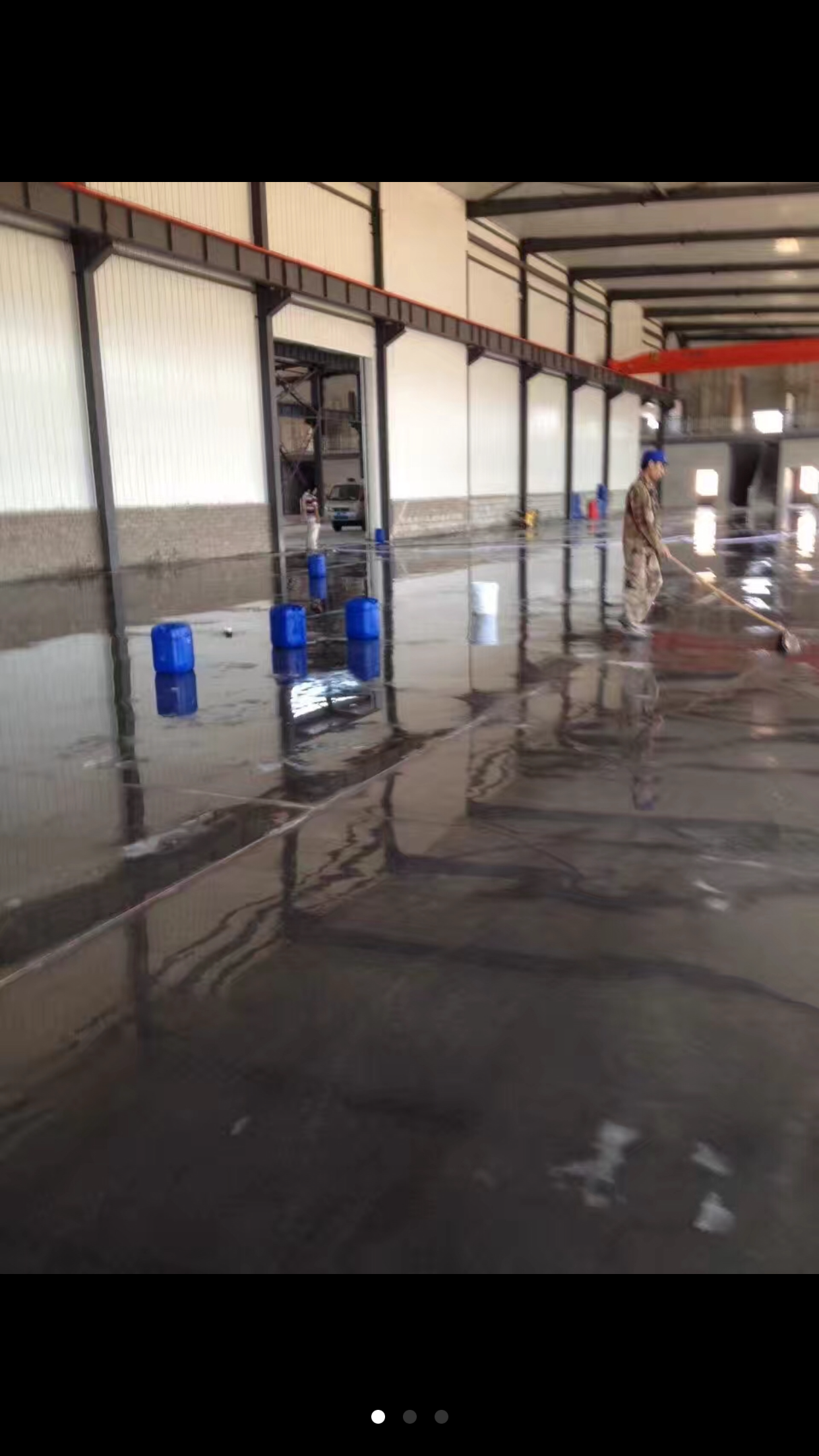 地面起灰起砂施工处理中