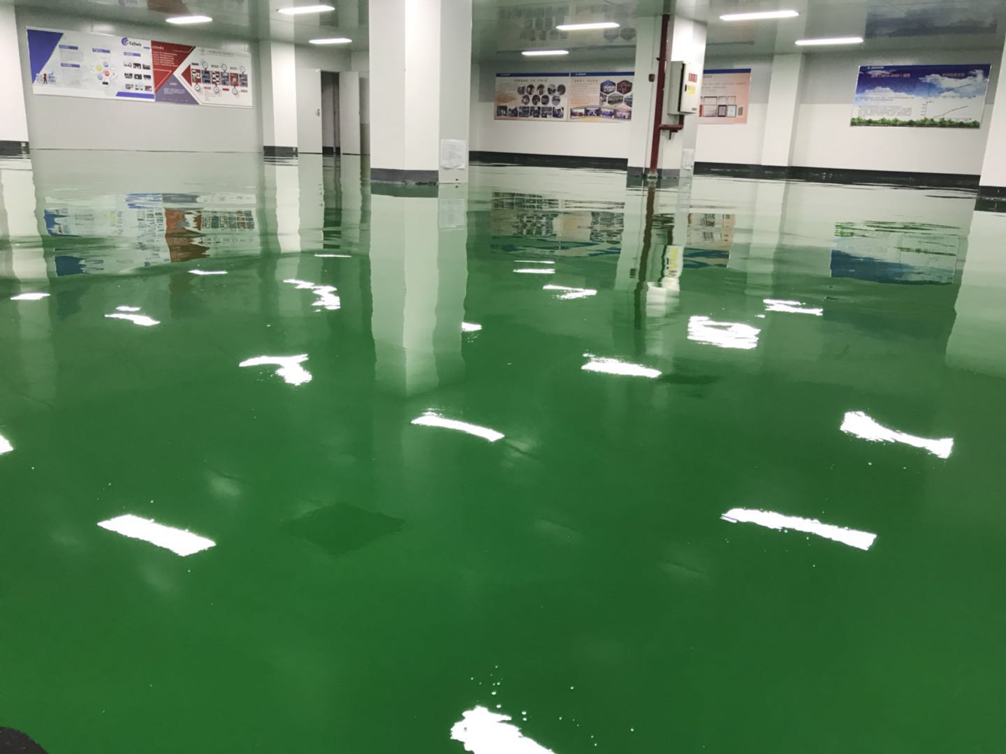 重庆住商云信物流地坪漆完工