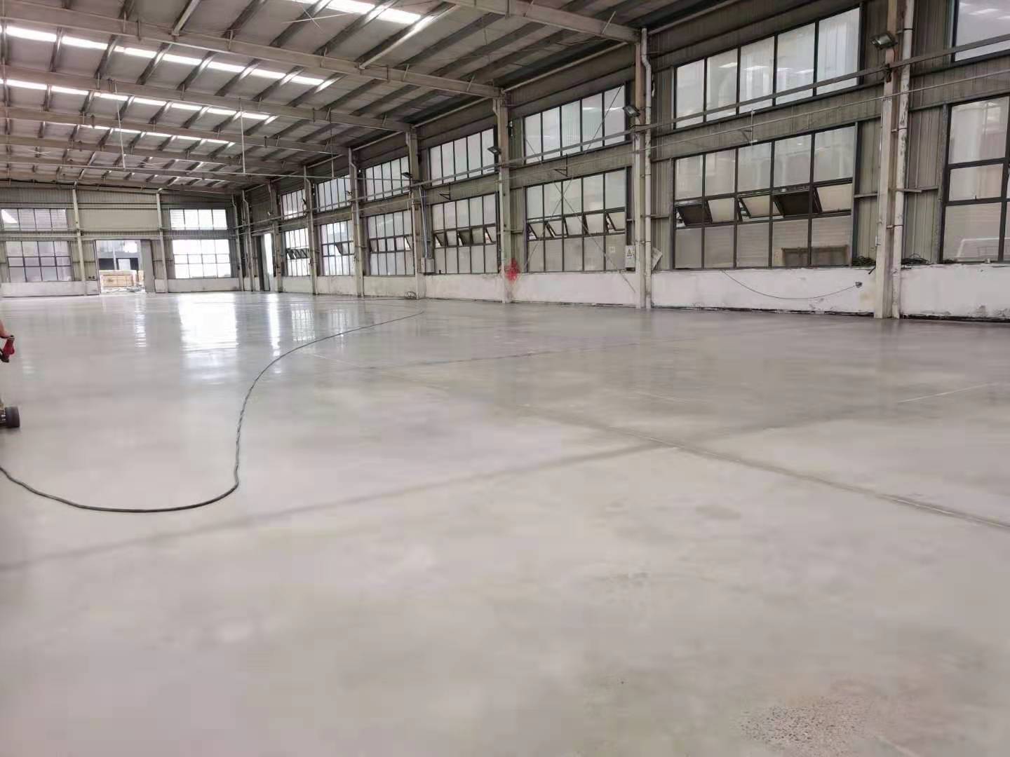 重庆恒固席勒门窗厂房混凝土密封固化剂地坪完工