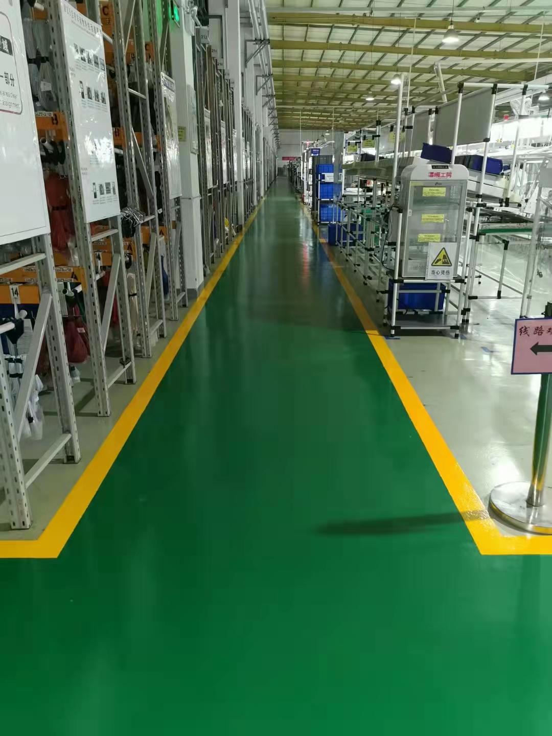 天海集团车间超耐磨地坪漆完工