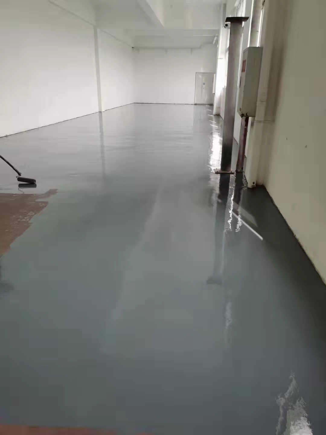 蔡家一火锅油烟宝公司车间地坪漆完工